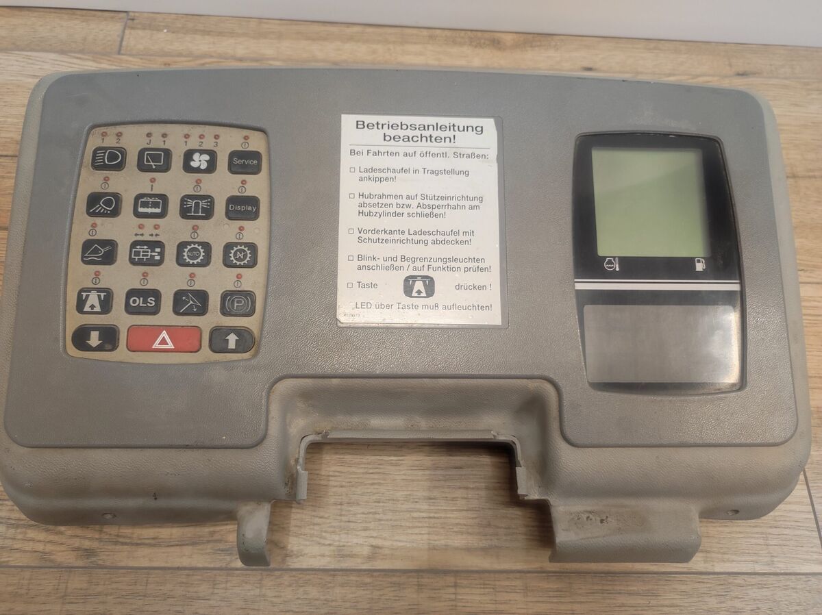Panel środkowy O&K L25C